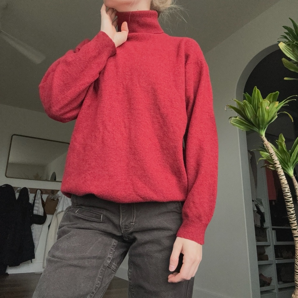 Vintage | 100% Wool Turtleneck Sweater